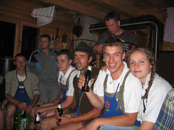 2005.05.28-00.32.35