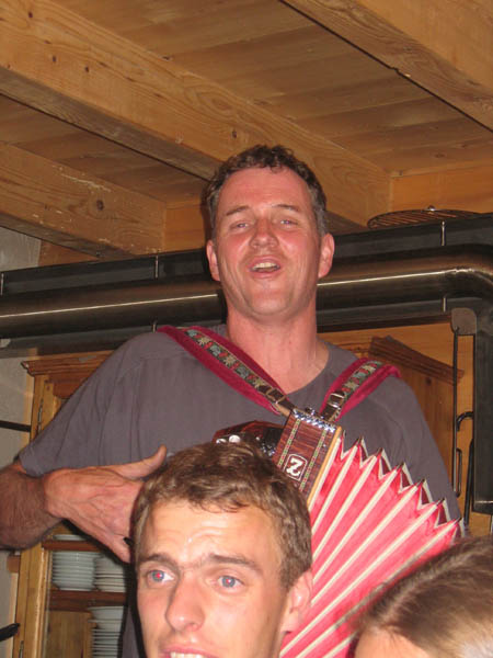 2005.05.28-00.38.15